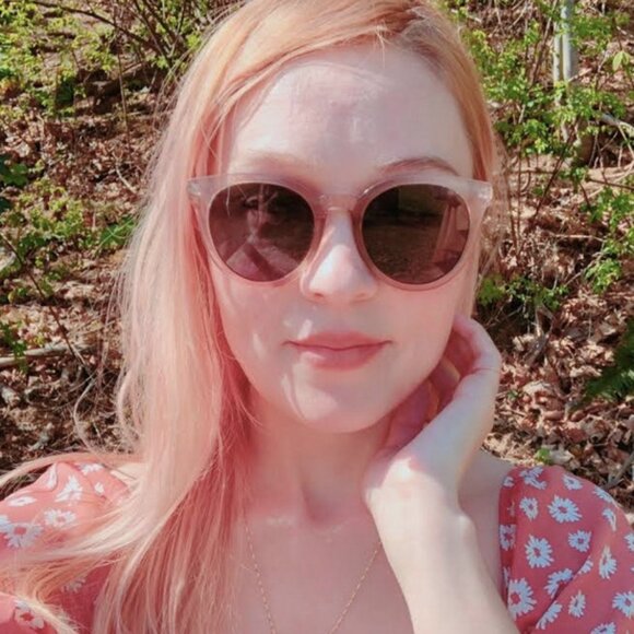 Meet your Posher - Picture 1 of 1